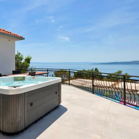Villa Hilltop *